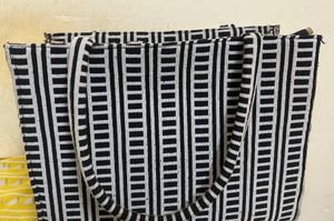 Chic Striped Hand Bag