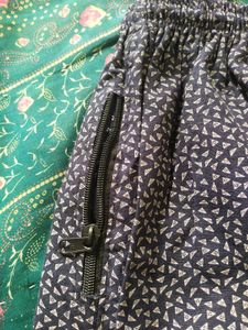 Printed Casual Shorts with chain pockets