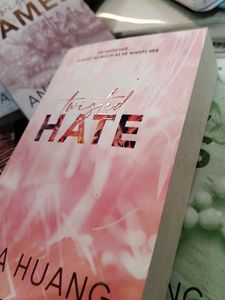 Ana Huang&#39;s Twisted Love Hate Games Lies