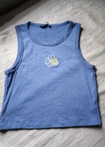 Lucky Charm Tank Top From Zudio XL (Non Used)