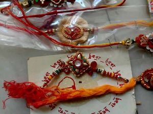 20 Rakhi