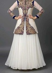 3 Pic Wedding Gown With Cott