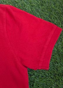 benetton branded tshirt like new red