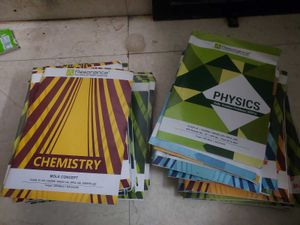 IIT JEE (RESONANCE MATERIAL PCM 11 AND 12 BOTH )