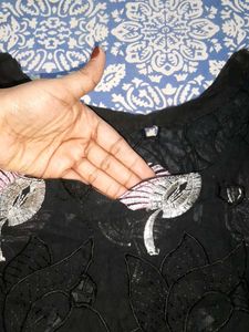 Beautiful Cut Work Kurta 🖤💗