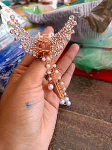 Butterfly Clutcher
