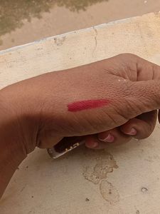 Beautiful Colour Lipstick