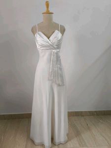 Elegant White Gown🎉🎊 Price Drop