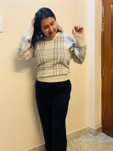 Checked Knit Pullover Sweater and black pant💕