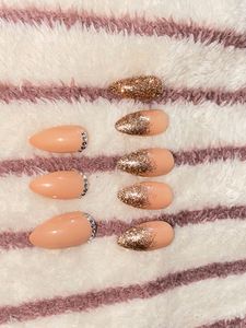 Nude Press On
