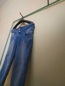 High-Waisted Skinny Jeans