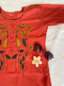 Floral Embroidered Kurta