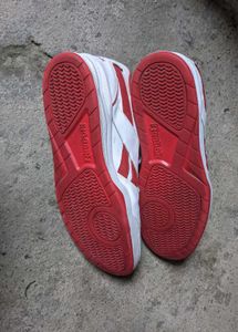Vintage Reebok Sneakers - White &amp; Red