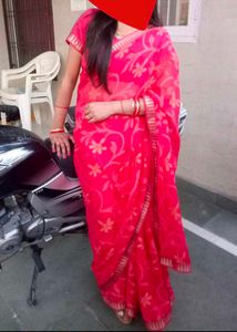 Elegant Pink Floral Saree Daily Wear