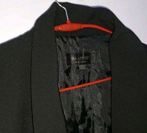 Stylish Black Blazer