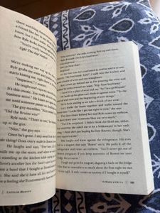 It Ends With Us - Colleen Hoover