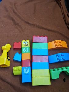 Kids Building Blocks &amp; Giraffe