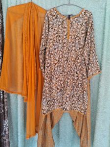 Pakistani Daily Wear Suit Botique Made😍😍