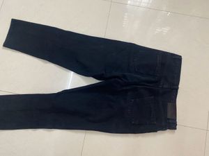 Mom Fit Black Jeans