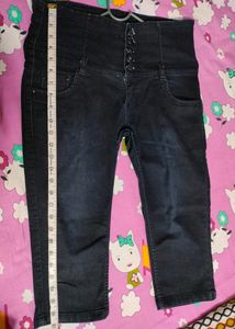 High Waist Cropped Jeans