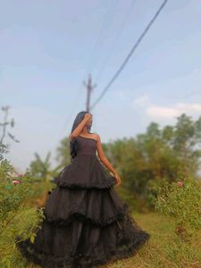 Removable Strap black gown 🖤