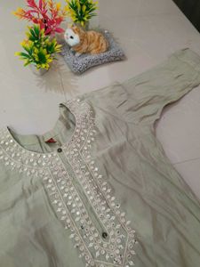 Elegant Embroidered Kurta