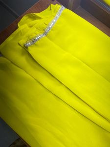 Yellow saree mirror border ✨