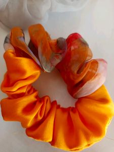 Combo Of 2 scrunchies