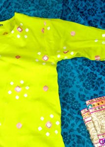 Kurthi Set Parrot Green Kurth Pink Dhuppatta 💖💖