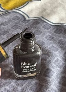 Combo Blue Heaven Eyeliner ,mascara And Clutch