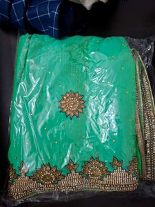 Elegant Green Dualtone Saree With Blouse