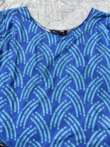 Dressberry Blue Patterned Crop Top