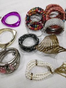 Set Of 21 Bracelets