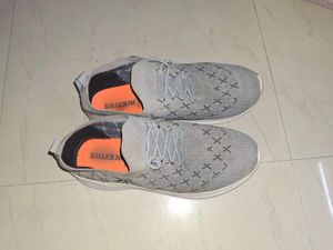 killer Grey Sneakers contion 9.5/10 just wash once