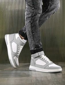 🔥 KILLER Brand New Sneakers 🔥