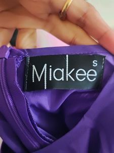New Short Flared Puff Sleeved Purple Dress