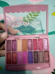 16 Shades Eye-shadow Palette + One Freebies