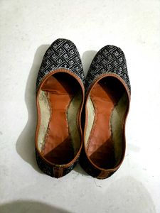Thread Work Jutti