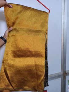 Golden with bottle green tissue silk saree ❤️