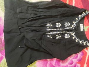 Embroidered Tunic Top