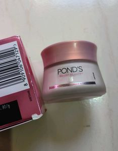Pond&#39;s Bright Beauty Set