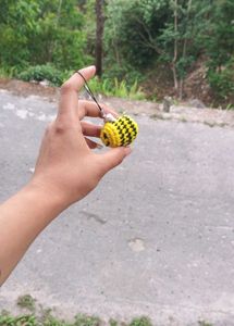 Crochet Bee (Keychain/charm)