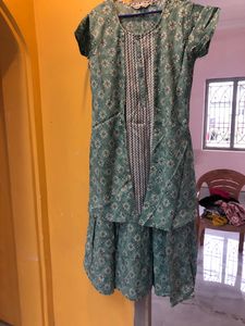 Lux Green Kurtha