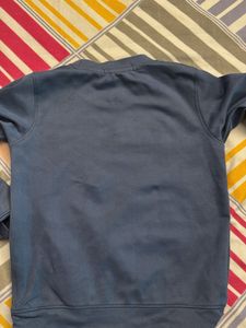 Boy&#39;s Blue Sweatshirt