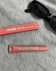 The Og Rhode Lip Tint Shade(toast)