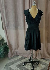 Black Dress M