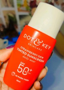 Dot & Key Strawberry Sunscreen SPF 50
