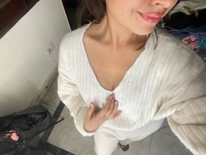 Stylish Knit Cropped Sweater