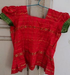 Kerala Patt Paavada With Top