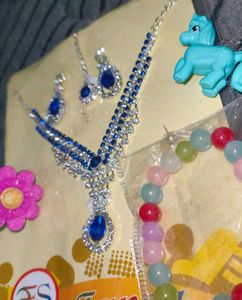 Jewellery Set With Free Bracelet